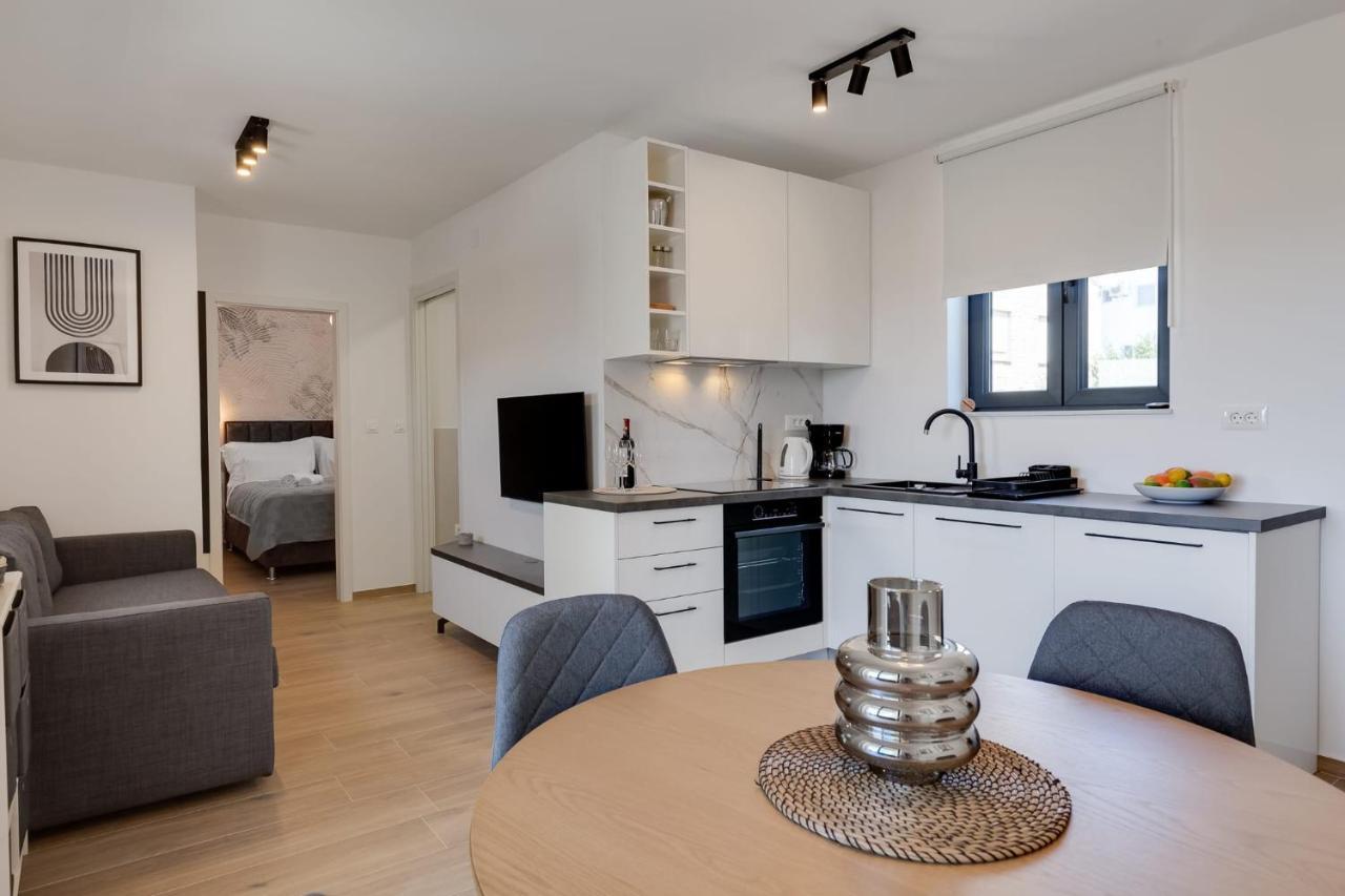 Residence Jonathan Biograd Na Moru Exteriér fotografie