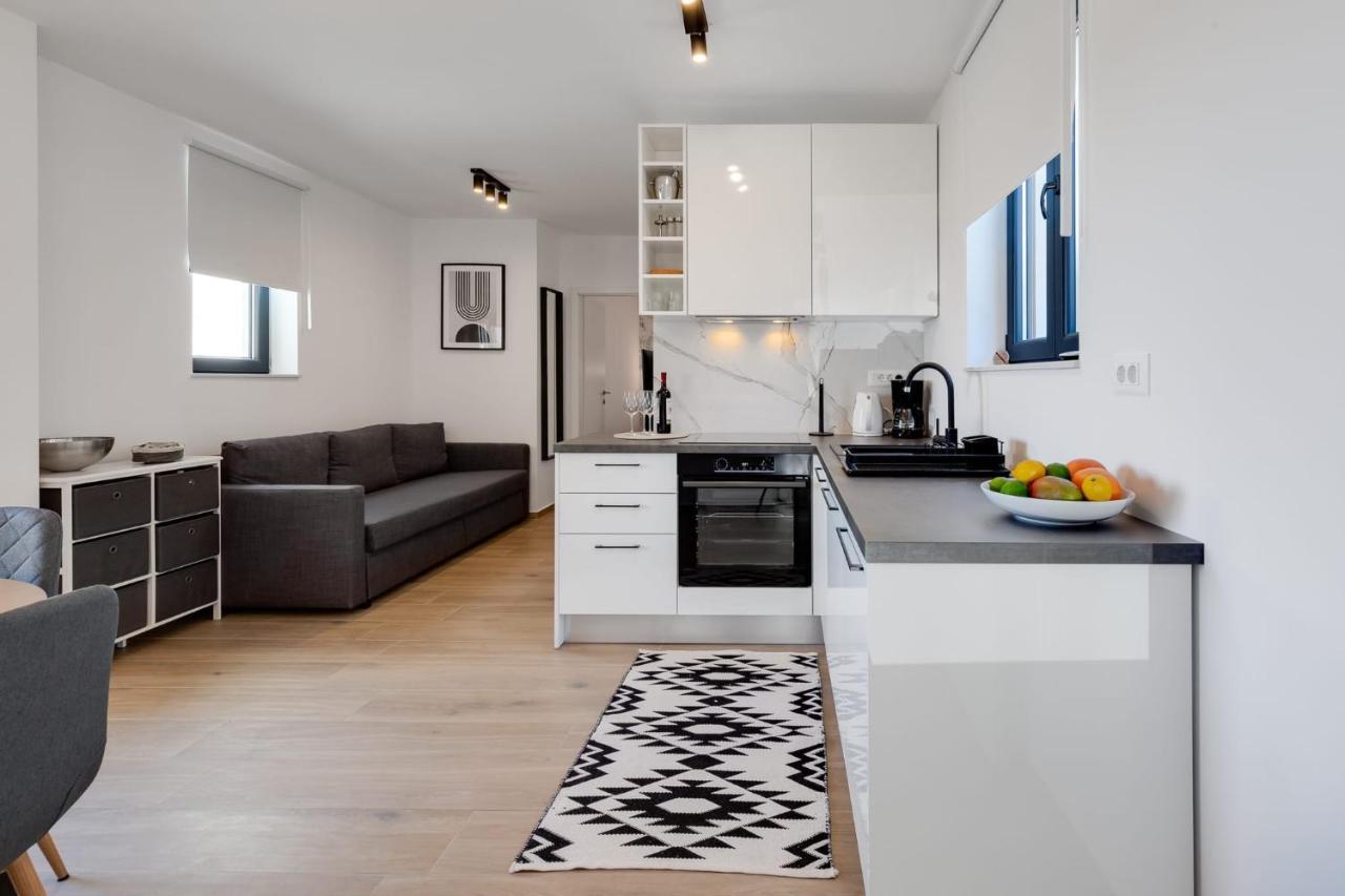 Residence Jonathan Biograd Na Moru Exteriér fotografie
